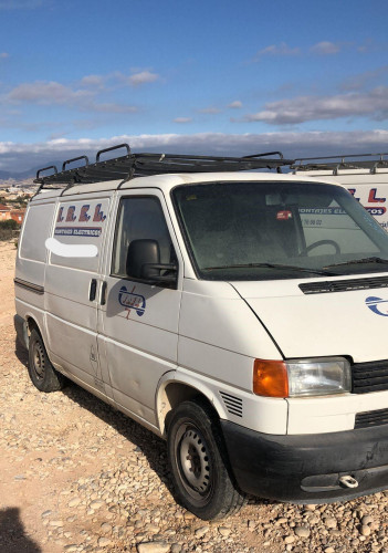 VOLKSWAGEN T4 TRANSPORTER — автомобиль-донор на запчасти 