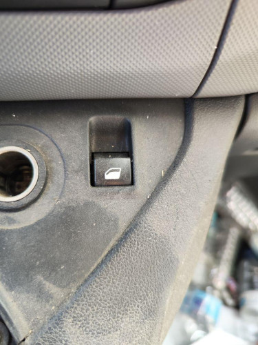 MANDO ELEVALUNAS DELANTERO DERECHO CITROEN BERLINGO FURGÓN 