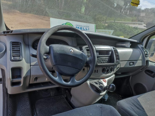  RENAULT TRAFIC II FURGÓN 