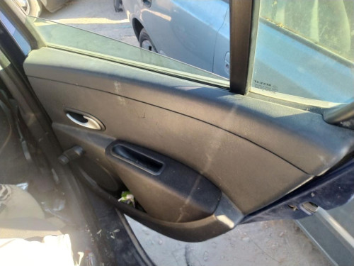  CERRADURA PUERTA TRASERA DERECHA RENAULT CLIO III 