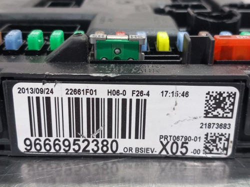  CAJA RELES / FUSIBLES Citroen C3 PICASSO 