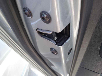 CERRADURA PUERTA TRASERA IZQUIERDA