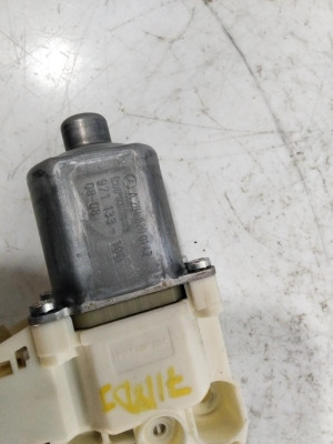 MOTOR ELEVALUNAS DELANTERO IZQUIERDO, MERCEDES-BENZ, CLASE C (BM 204) BERLINA