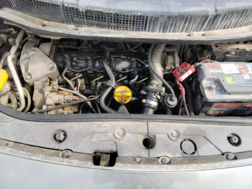 RENAULT SCENIC II (JM) — vehículo donante para recambios 