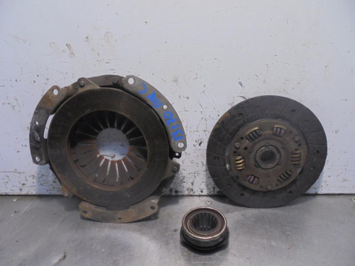 KIT EMBRAGUE NISSAN TRADE 100 