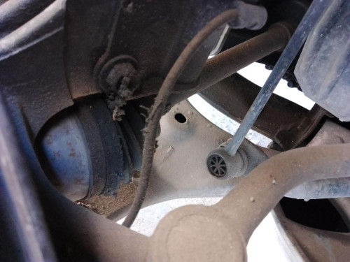 TRANSMISION DELANTERA IZQUIERDA Kia SPORTAGE (KM) 