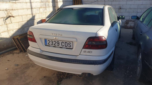  VOLVO S40 BERLINA 