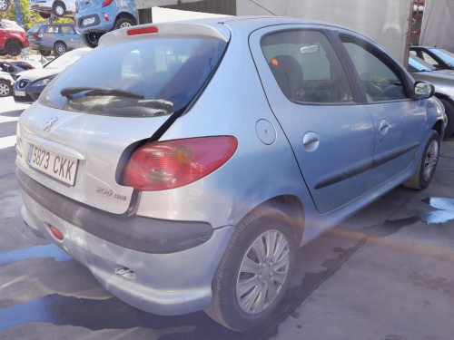 PEUGEOT 206 — vehículo donante para recambios 