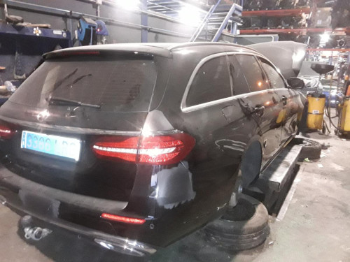  MERCEDES-BENZ CLASE E (BM 213) FAMILIAR 