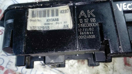 CAJA RELES / FUSIBLES OPEL VECTRA C BERLINA 