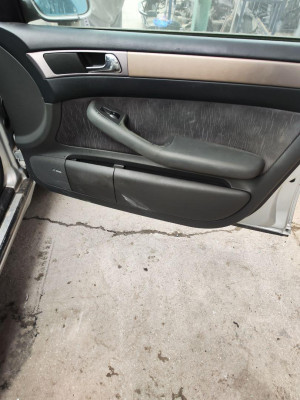 ELEVALUNAS DELANTERO DERECHO