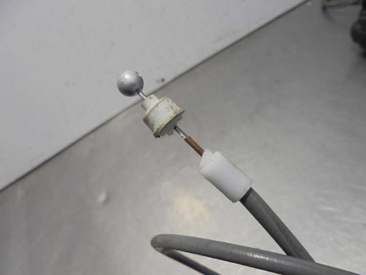 CERRADURA PUERTA TRASERA DERECHA