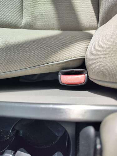 PRETENSOR AIRBAG DERECHO VOLVO V50 FAMILIAR 