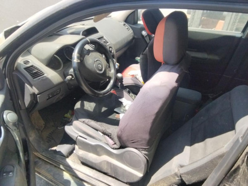RENAULT MEGANE II BERLINA 3P — автомобиль-донор на запчасти 