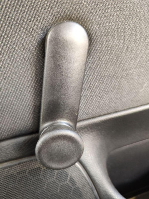 MANETA ELEVALUNAS TRASERA IZQUIERDA