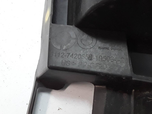 SOPORTE PARAGOLPES TRASERO 