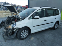 VOLKSWAGEN TOURAN (1T3)