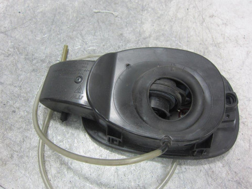  TAPA EXTERIOR COMBUSTIBLE 