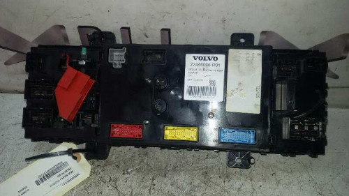 CAJA RELES / FUSIBLES Volvo 
