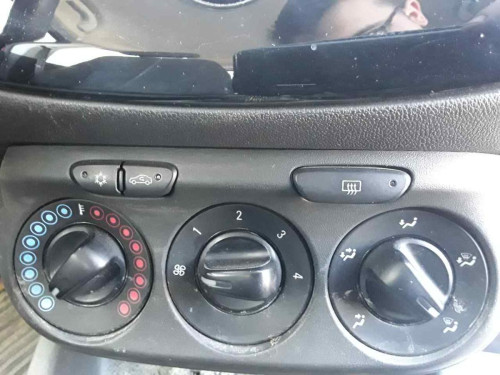 MANDO CLIMATIZADOR Opel CORSA E 