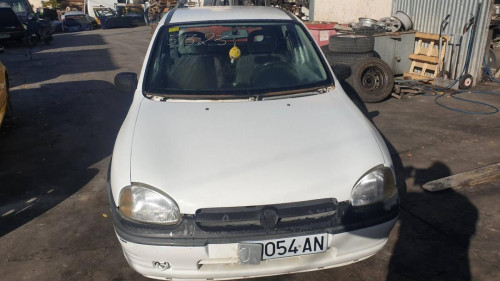  OPEL CORSA B 