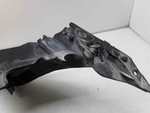 MOLDURA BAJO FARO DERECHO BMW SERIE 1 BERLINA (E81/E87) 