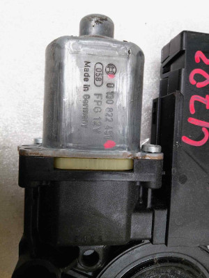 MOTOR ELEVALUNAS DELANTERO DERECHO, VOLKSWAGEN, PASSAT BERLINA (362)
