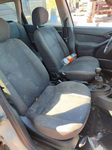  FORD FOCUS BERLINA (CAK) 