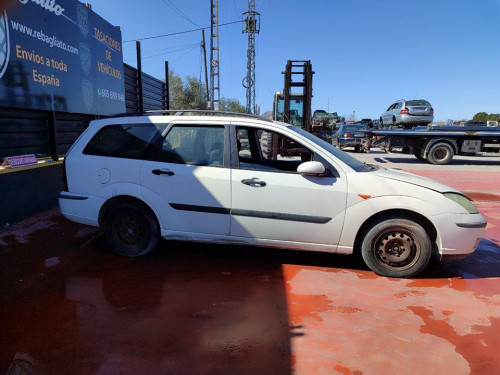 FORD FOCUS BERLINA (CAK) 