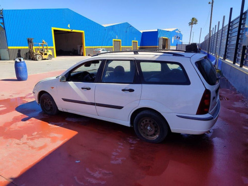  FORD FOCUS BERLINA (CAK) 