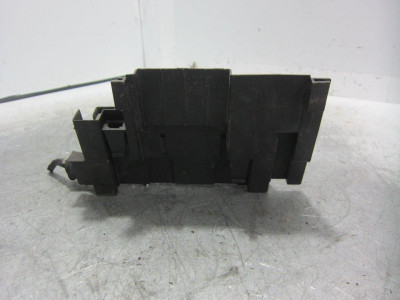 CAJA RELES / FUSIBLES