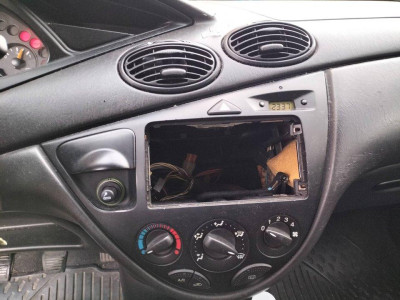 FORD FOCUS BERLINA (CAK)