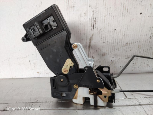 CERRADURA PUERTA DELANTERA DERECHA Mazda 2 BERLINA (DY) 
