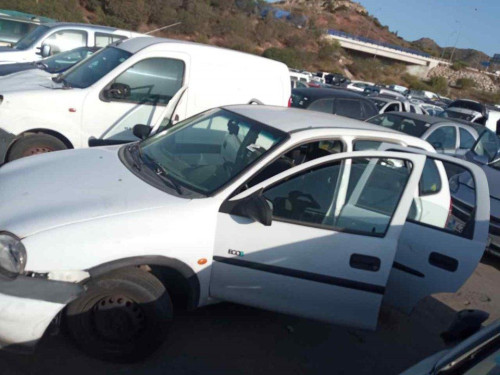  OPEL CORSA B 