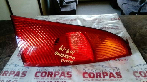 PILOTO TRASERO DERECHO Ford FOCUS BERLINA (CAK) 