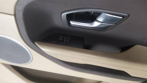 GUARNECIDO PUERTA TRASERA DERECHA Land Rover RANGE ROVER EVOQUE 