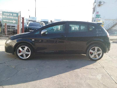 SEAT LEON (1P1)