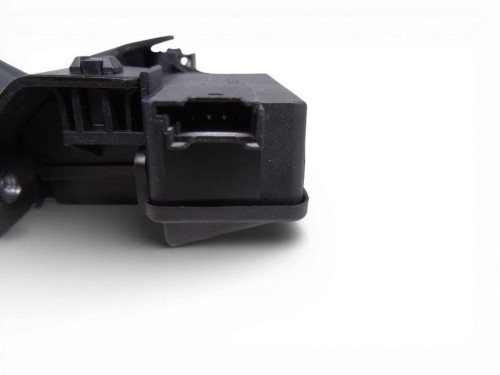 CERRADURA MALETERO / PORTON used