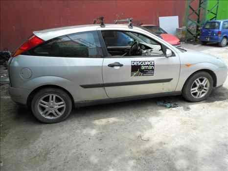 FORD FOCUS BERLINA (CAK) 
