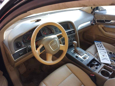AUDI A6 BERLINA (4F2)