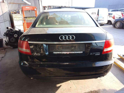 AUDI A6 BERLINA (4F2)