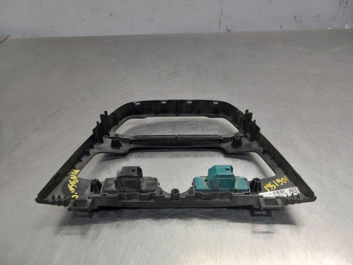  CONSOLA CENTRAL OPEL INSIGNIA BERLINA 