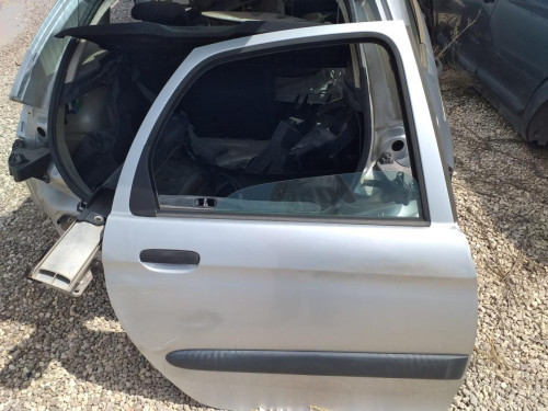  CITROEN C4 BERLINA 