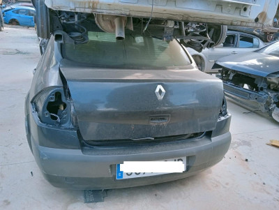RENAULT MEGANE II CLASSIC BERLINA