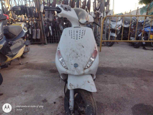 PIAGGIO (VESPA) — автомобиль-донор на запчасти 