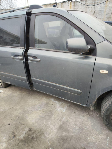 PUERTA DELANTERA DERECHA Kia CARNIVAL 