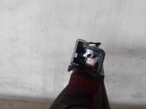 LUZ CENTRAL DE FRENO Ford FOCUS BERLINA (CAK) 