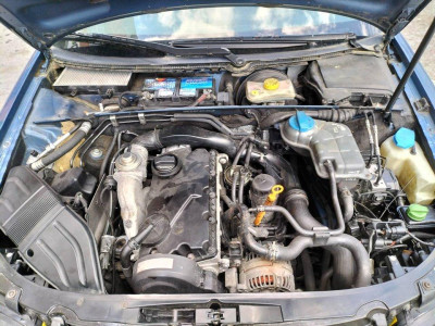 AUDI A4 BERLINA (8E)