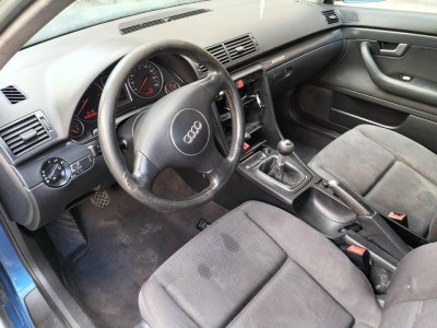 AUDI A4 BERLINA (8E)