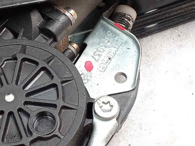 ELEVALUNAS DELANTERO IZQUIERDO, FORD, ESCORT BERL./TURNIER